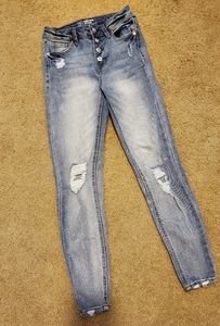 🛍4/$10 No Boundaries High Rise Skinny Jeans